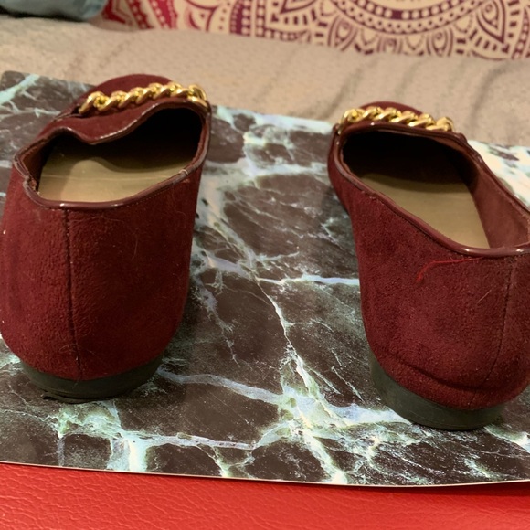 Maroon & gold flats - Picture 2 of 4